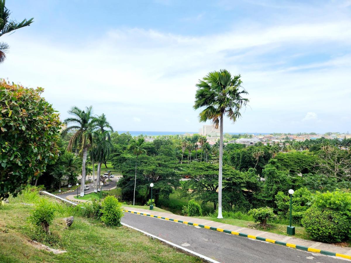 Relax On The Ridge - Escape Ocho Rios