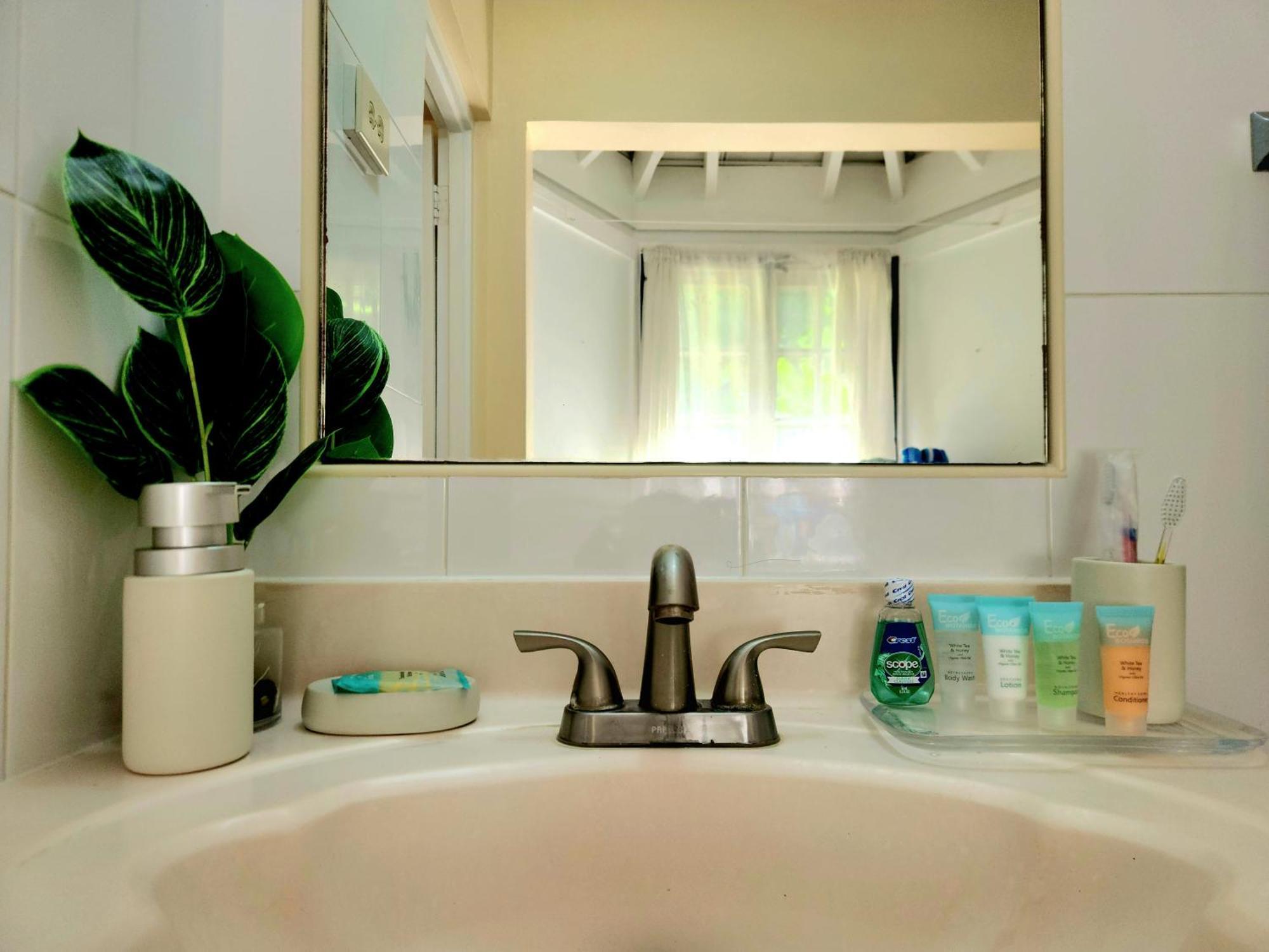 Relax On The Ridge - Escape Ocho Rios